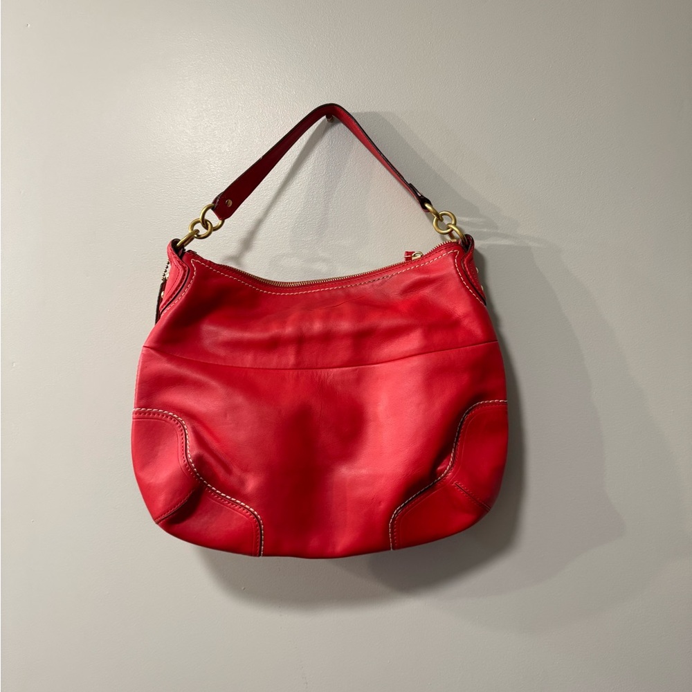 Vintage Coach Poppy Avery Vibrant Red Shoulder Bag with Gold Accents EUC - Picture 6 of 10